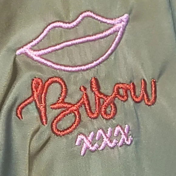 H&M Olive Green "La Vie Est Magique" Girl's Bomber Jacket Size US 10-11Y - Picture 5 of 16